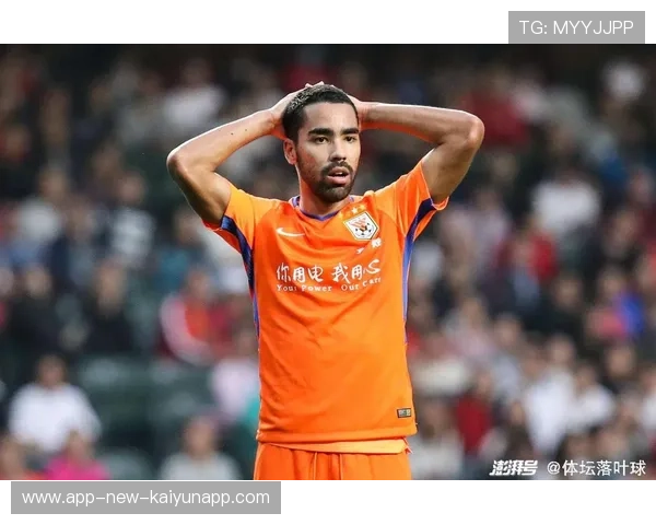 国际米兰青训营传球课：小将学习中场断球后的快速反击